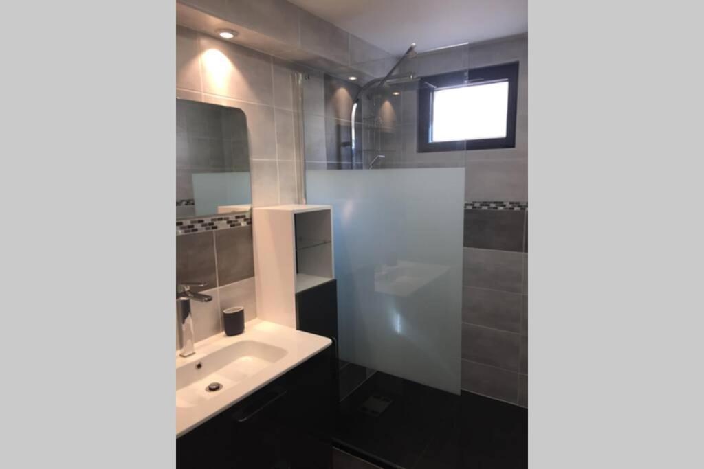 Ideal - Plage, Jardin & Jacuzzi, Proche Plage Et Thalasso - 1 A 6 Personnes Saint-Malo Eksteriør bilde